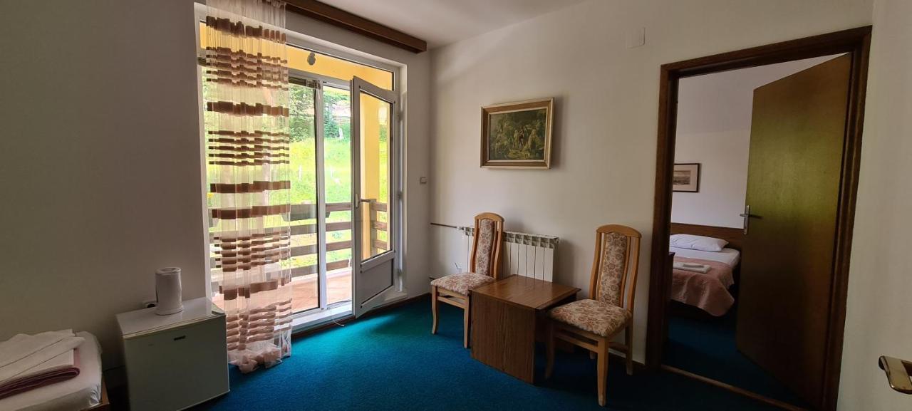 Guest House Tiha Noc Žabljak Eksteriør bilde