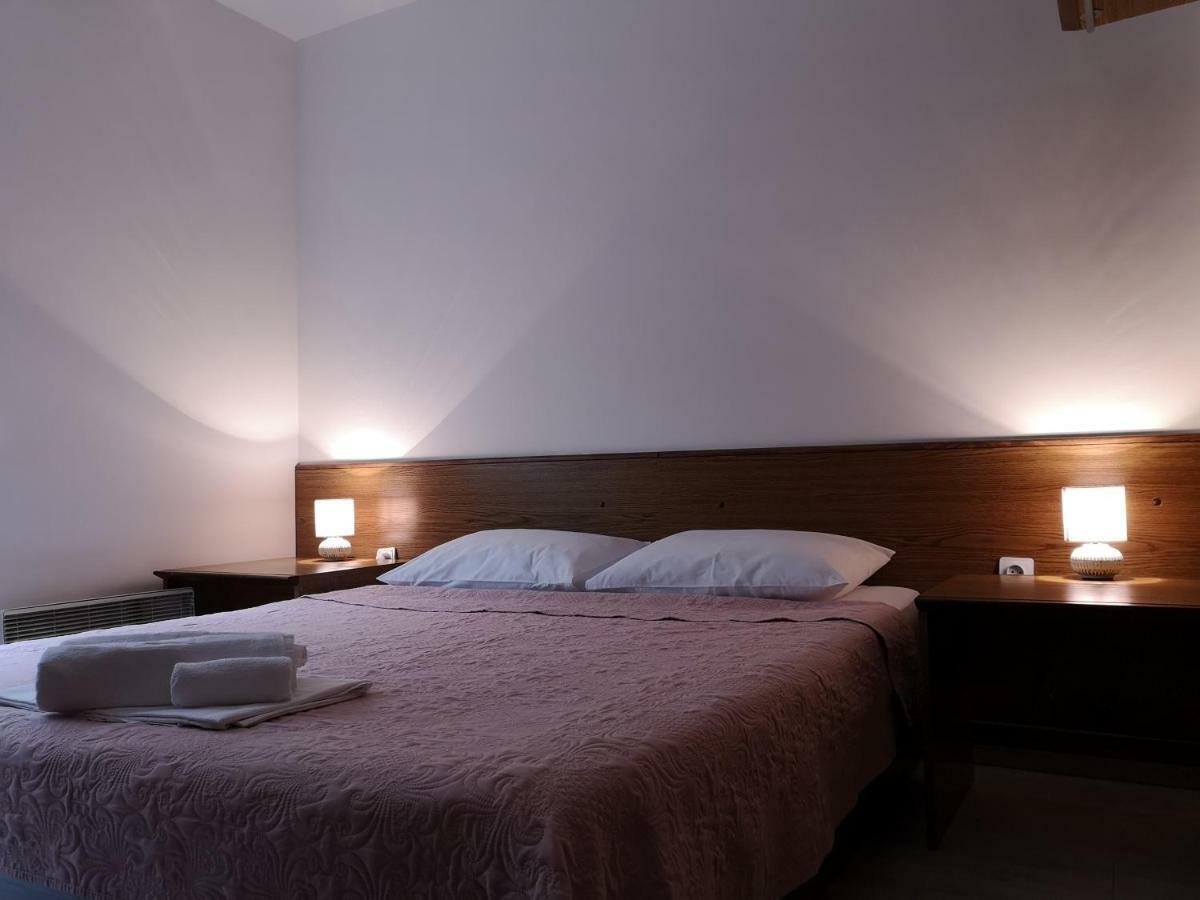 Guest House Tiha Noc Žabljak Eksteriør bilde